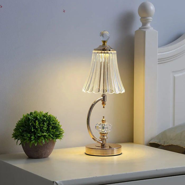 Vintage Gouden Tafellamp Gemaakt Van Crystal - tafellampen