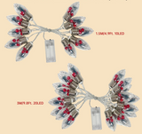 FrostGlobe LED Sneeuwbol Lichtslinger – Met Kerstboom & Rode Besjes