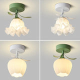 Eenvoudige Tiffany Plafondlamp Met Minibloemen