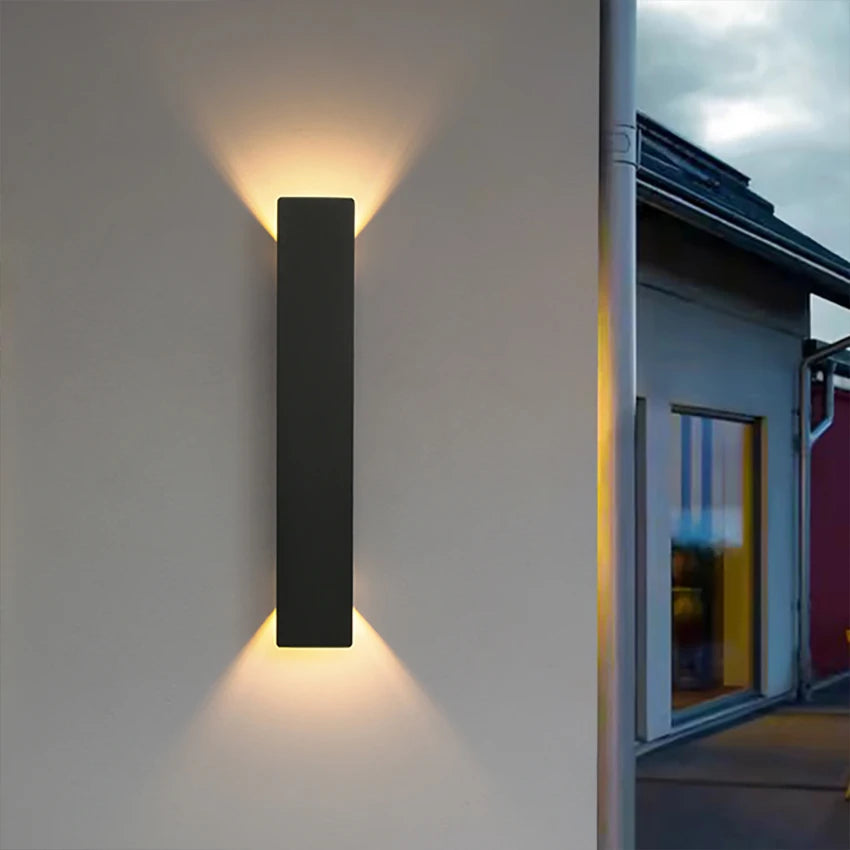 LumaShield Duo – LED Wandlamp Zwart & Wit
