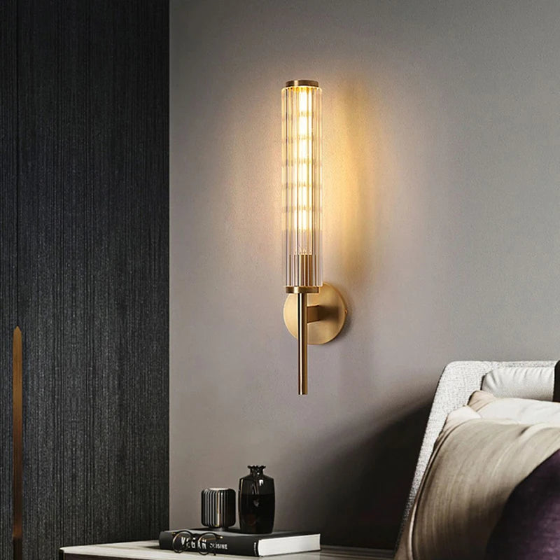 Moderne Luxe Gouden Wandlamp met Helder Glazen Kap - wandlamp - sfeerbeeld