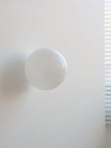 LumoSphere Witte Glasbol LED Wandlamp