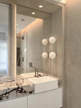 LumoSphere Witte Glasbol LED Wandlamp