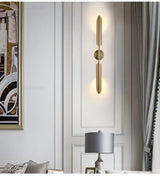 LustraVogue Aura – Luxe Moderne Wandlamp met Glazen Kap