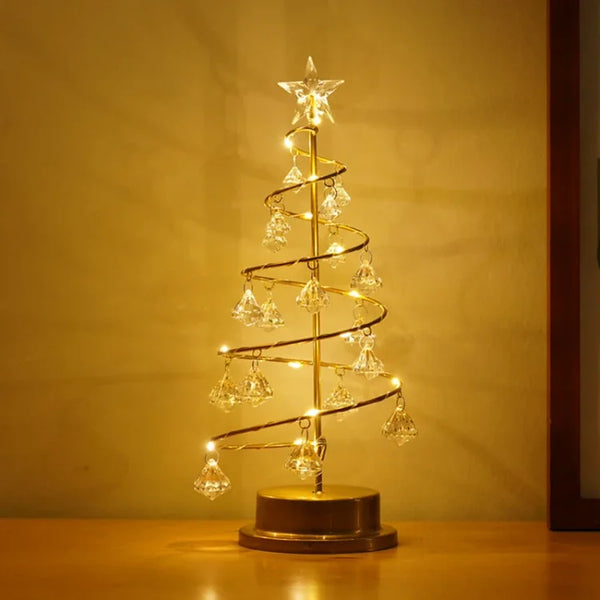 Kristallen Tafellamp In De Vorm Van Een Charmante Kerstboom - tafellampen - sfeerbeeld