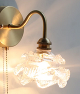 AuroraLux Nordic Wandlamp – Moderne Koperen Wandlamp met Trekschakelaar & Glazen Kap