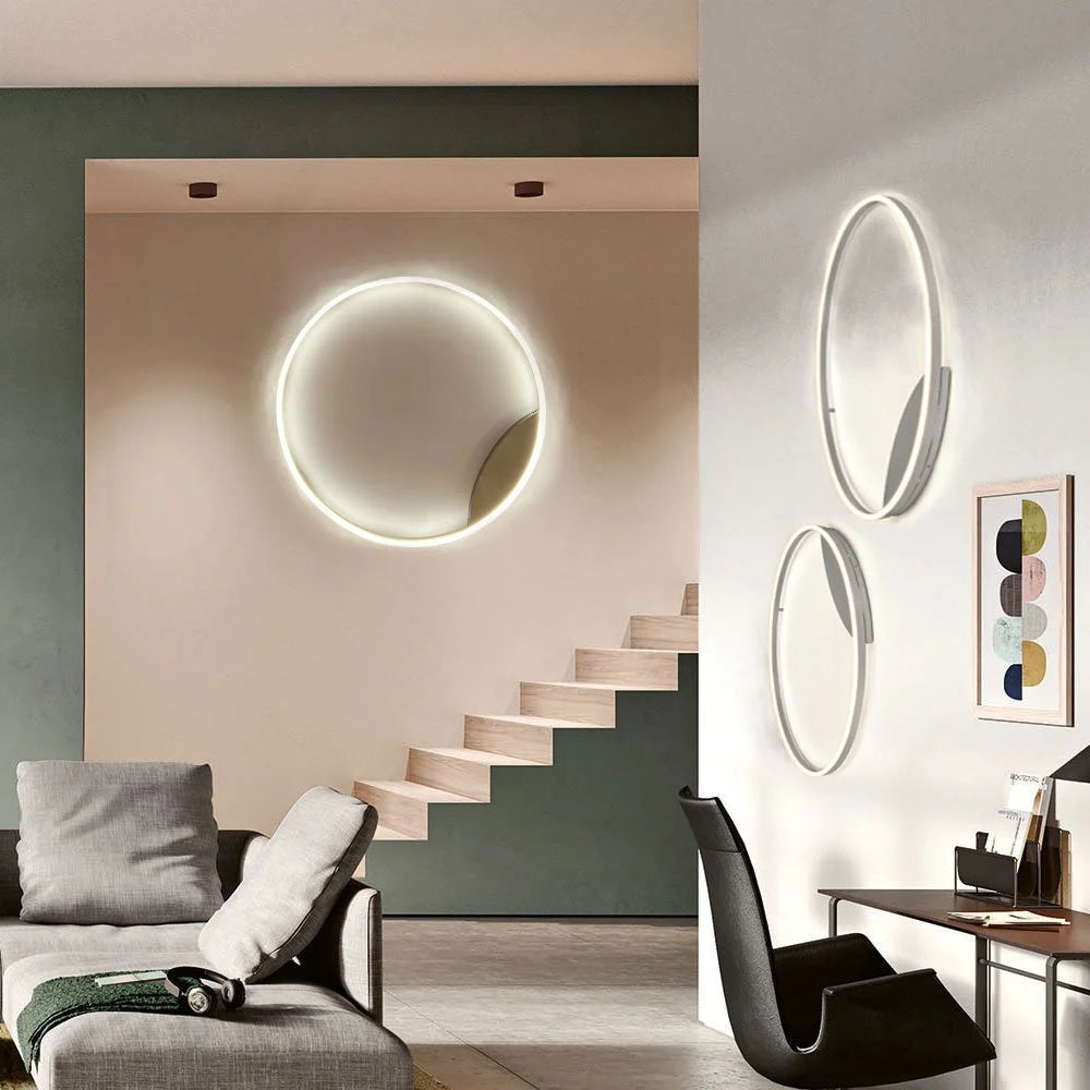 Skapetze - S.LUCE LED Ring 100 Wand & Plafond Dimbaar Chroom - wandlampen - close-up