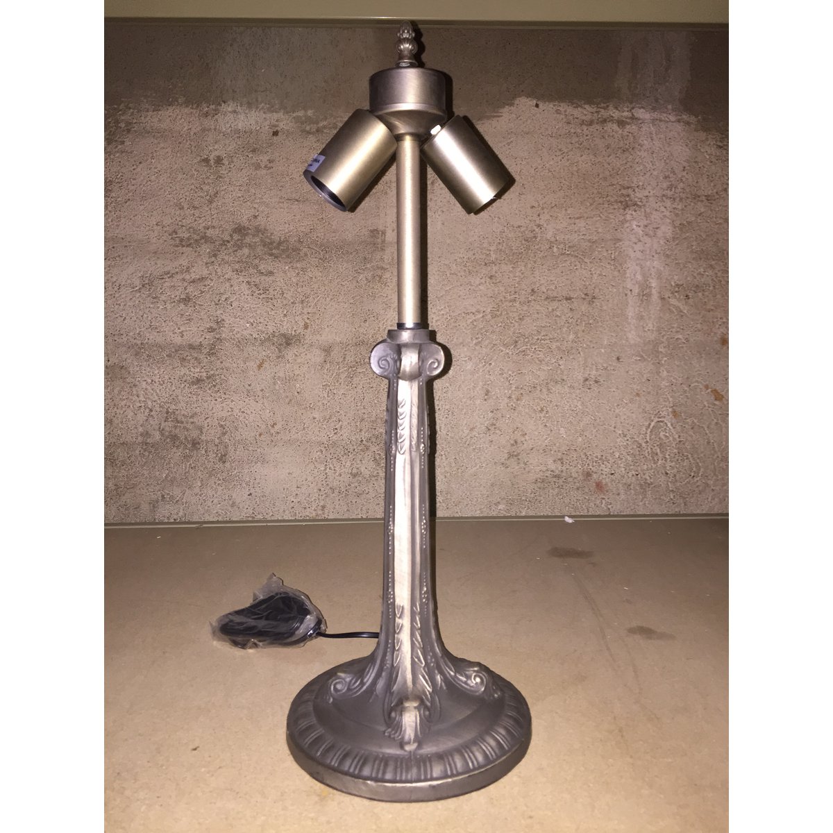 Alexandra Lighting - Foma Tafelonderstel Met Tiffany Scherm Diameter 40Cm Diamond Serie - tafellampen - in de kamer