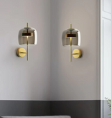 LumiVerre – Elegante Glazen Wandlamp