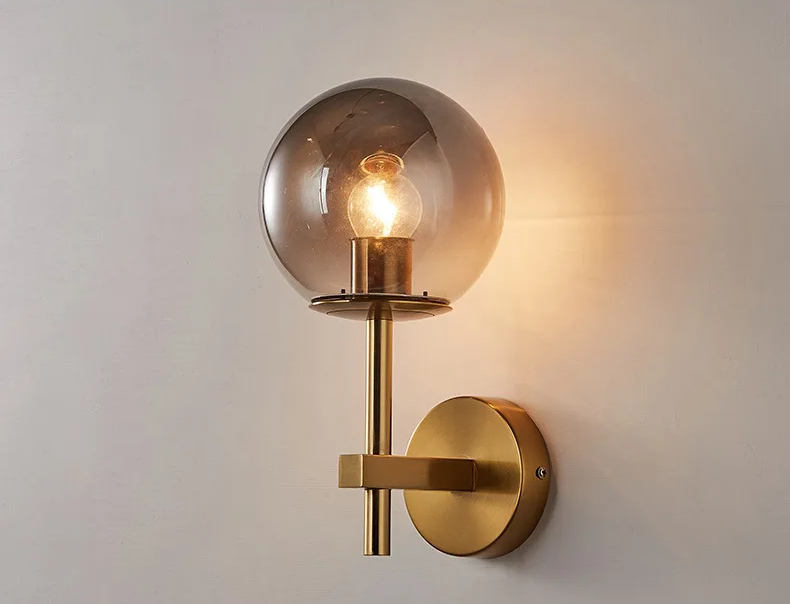 LumiNord – Nordic Moderne LED Wandlamp met Glazen Lichtbol - wandlamp - zijaanzicht