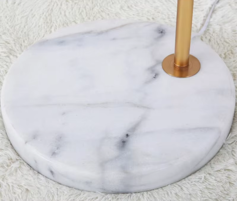 Nordic Gold Luxe Vloerlamp – Minimalistisch Design met Marmeren Basis - vloerlamp - detail