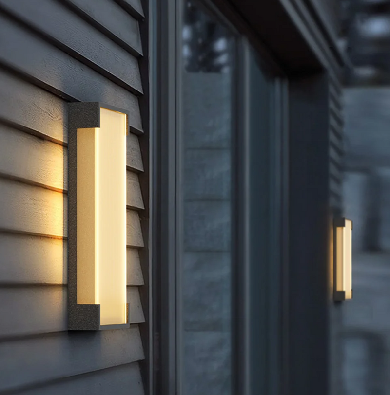 SolarSteel Wandlamp – Zonne-energie Buitenlamp in RVS