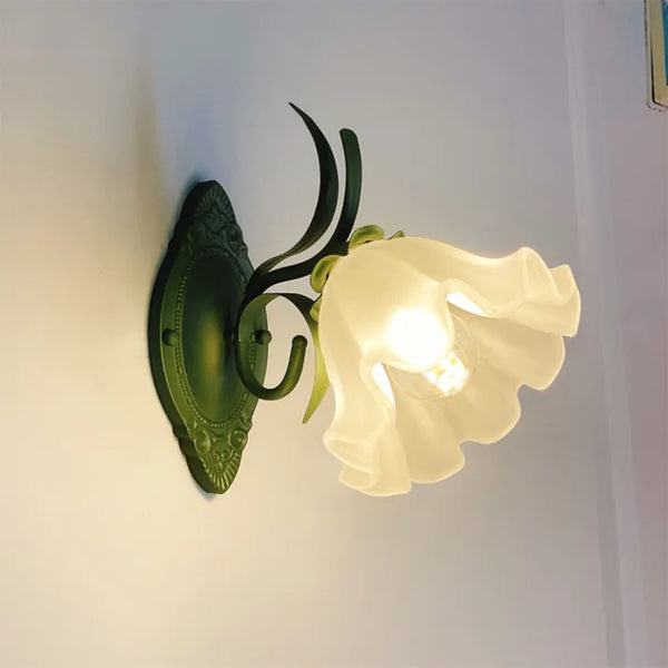 Wandlamp In De Vorm Van Een Bloem