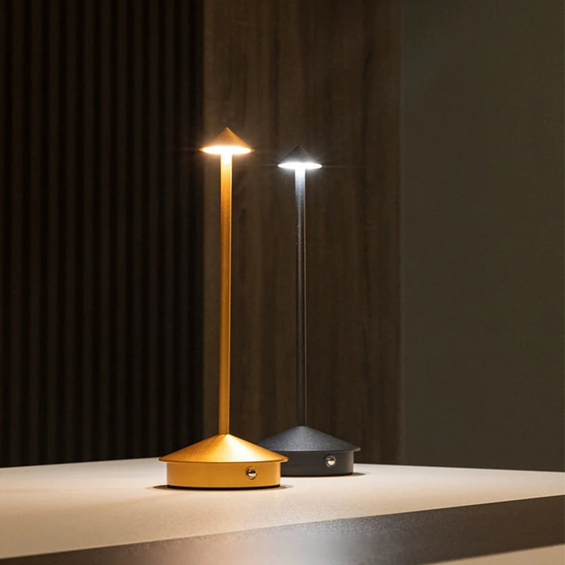 LumaTouch – Oplaadbare LED Tafellamp met Traploze Dimming