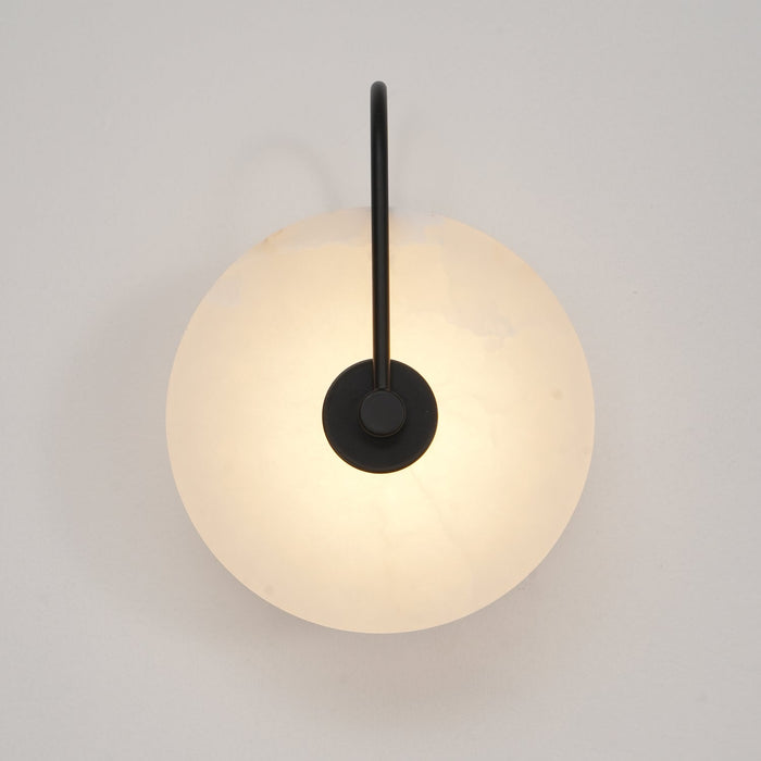 Rustgevende Alabaster LED Wandlamp