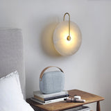 Rustgevende Alabaster LED Wandlamp