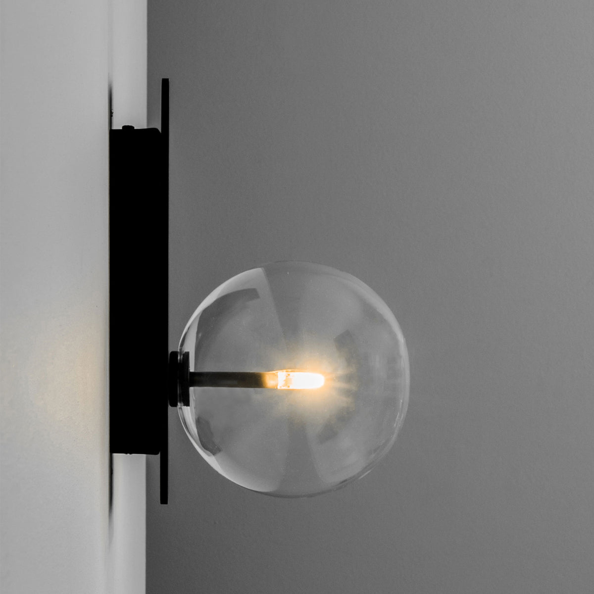 Schwung Lighting - Oslo Wall Sconce - wandlampen - verlicht