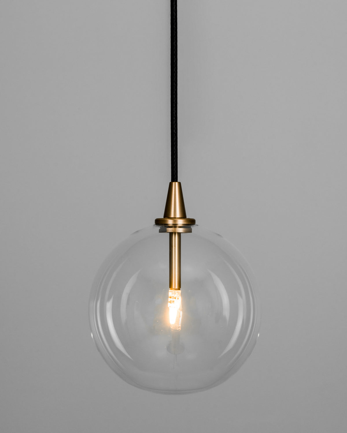 Schwung Lighting - Glass Globe Pendant FI 150 - hanglampen - detail