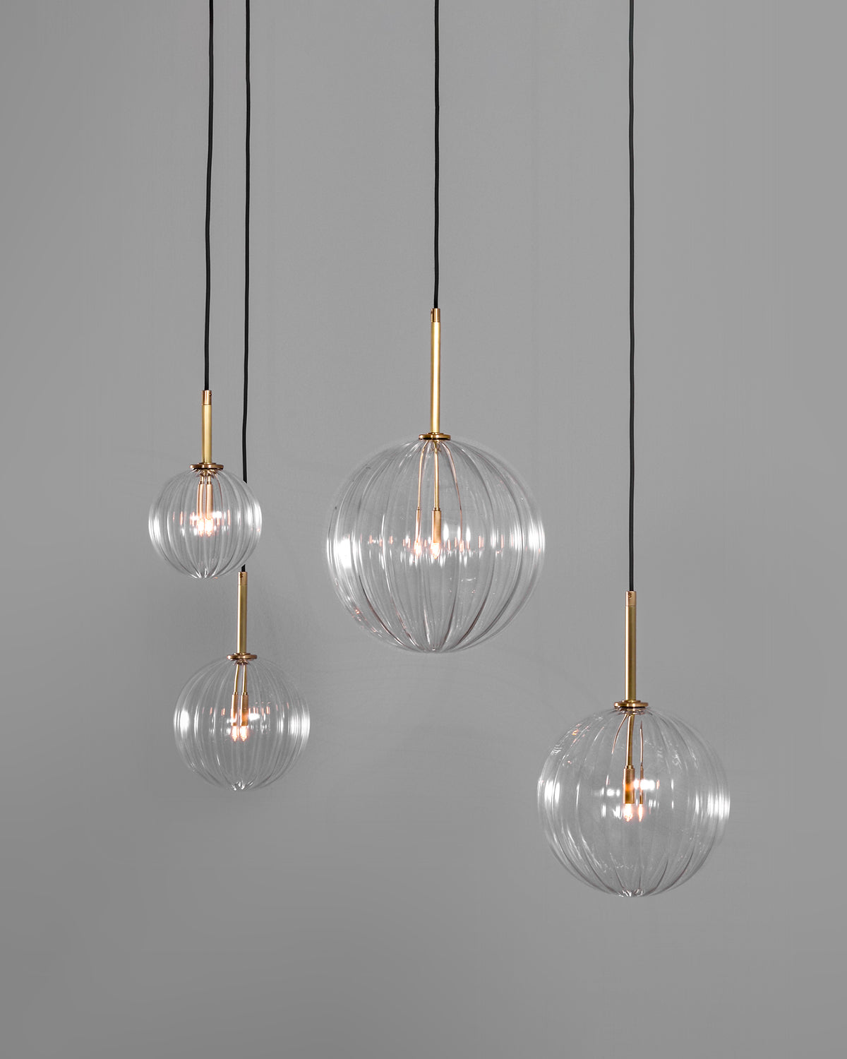 Schwung Lighting - DRIES Pendant FI 250 - hanglampen - verlicht