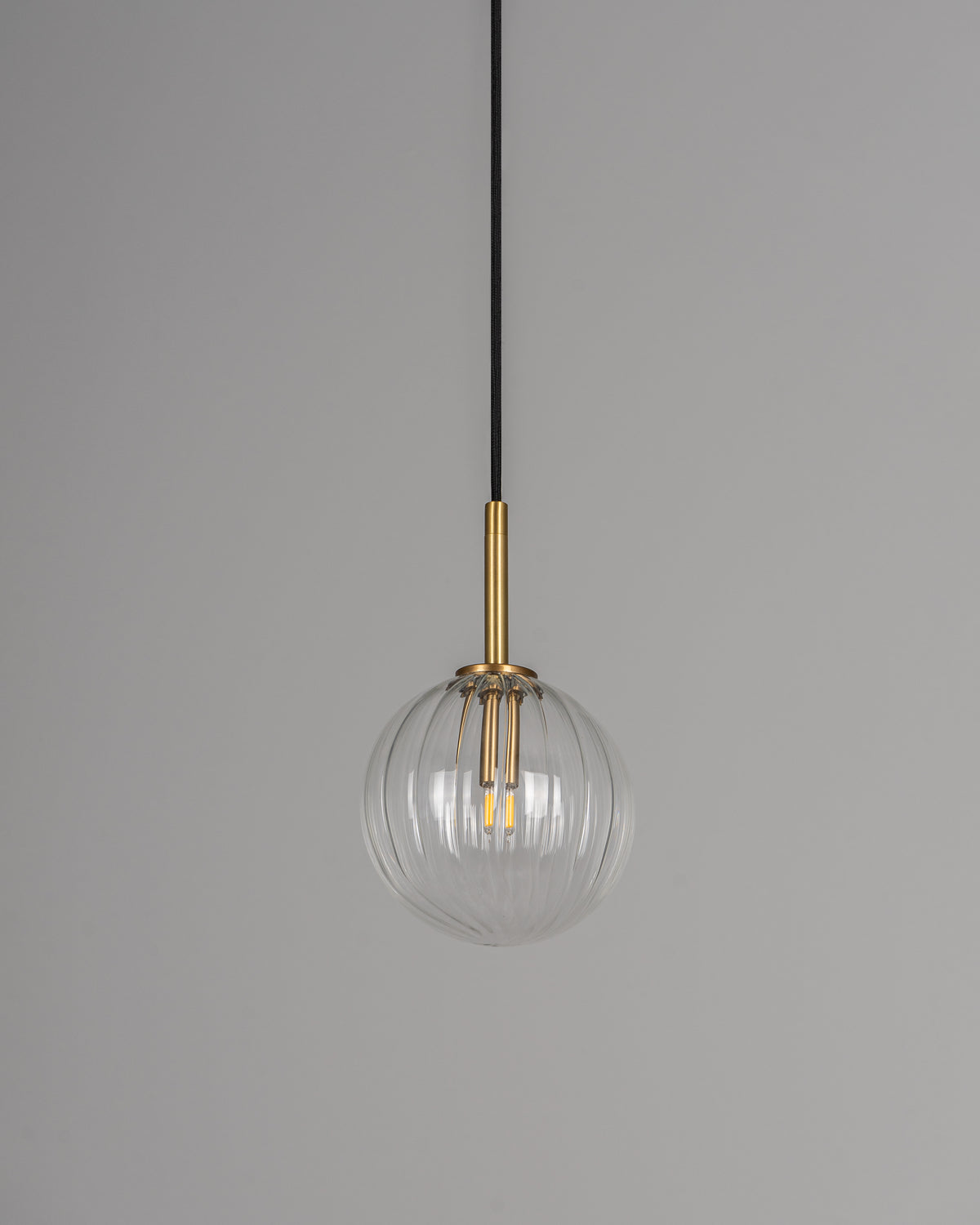 Schwung Lighting - DRIES Pendant FI 300 - hanglampen - sfeerbeeld