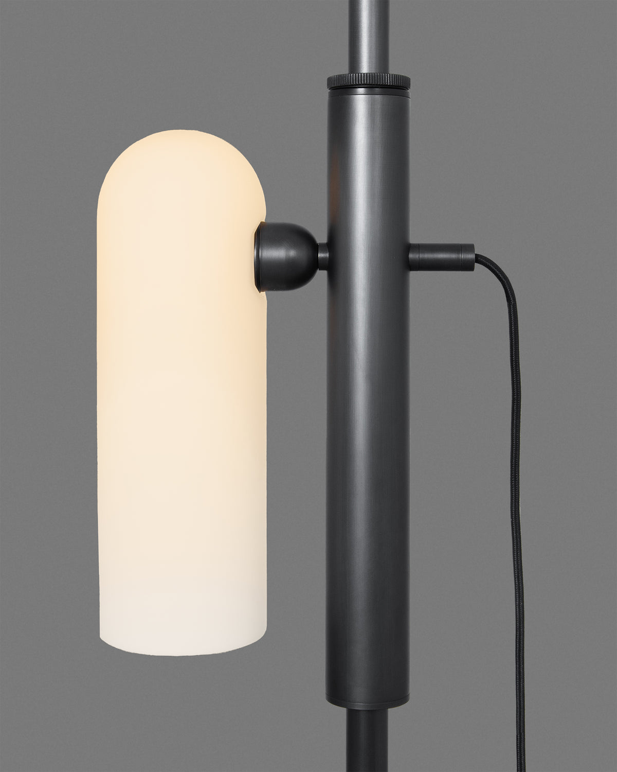 Schwung Lighting - Odyssey Floor Lamp 1 - vloerlampen - close-up