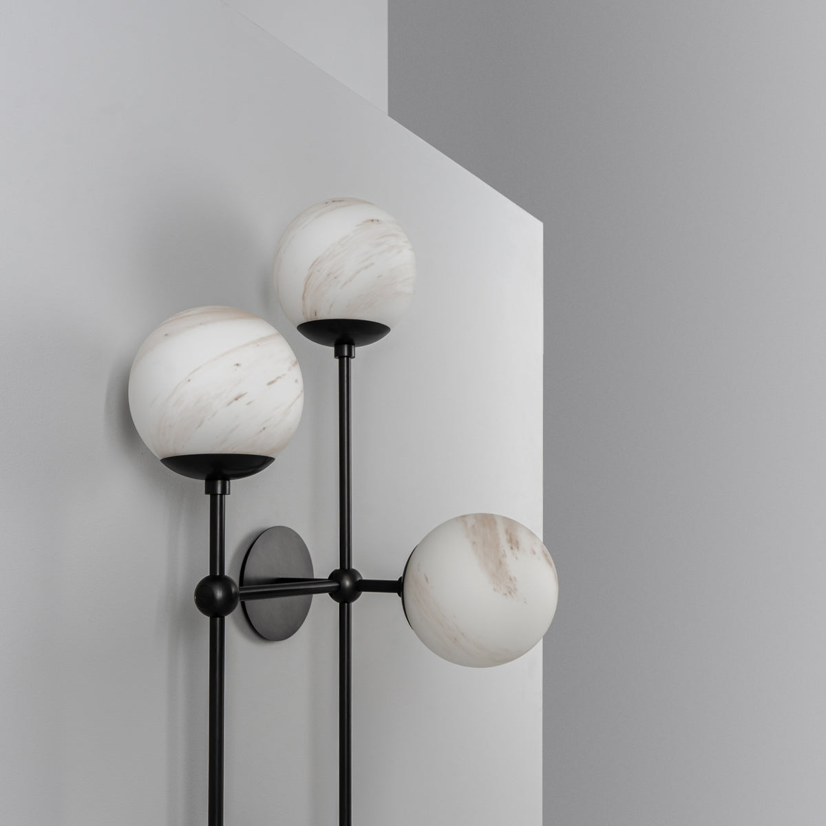 Schwung Lighting - Armstrong 4L - wandlampen - zijaanzicht