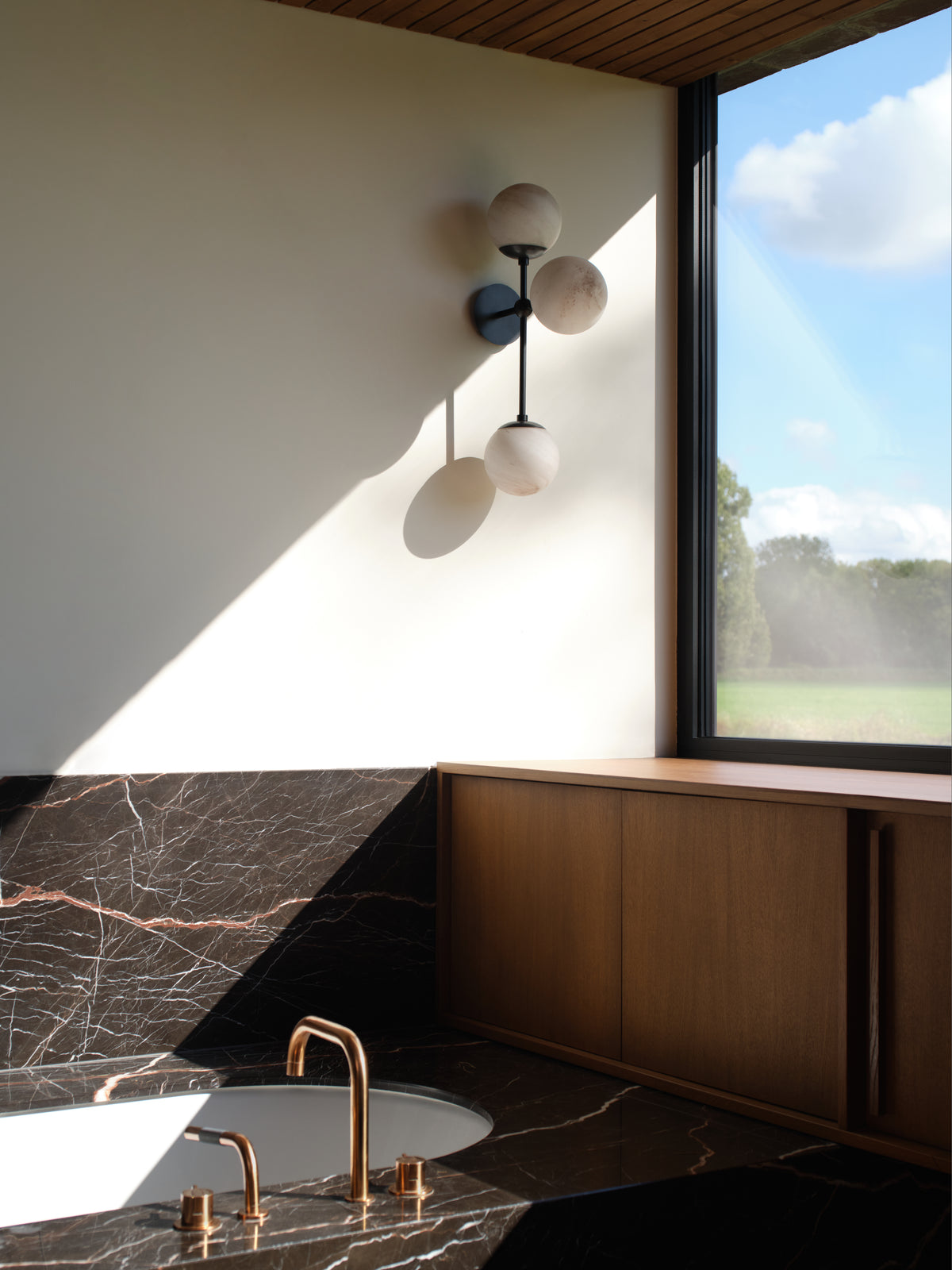 Schwung Lighting - Armstrong Triple - wandlampen - sfeerbeeld