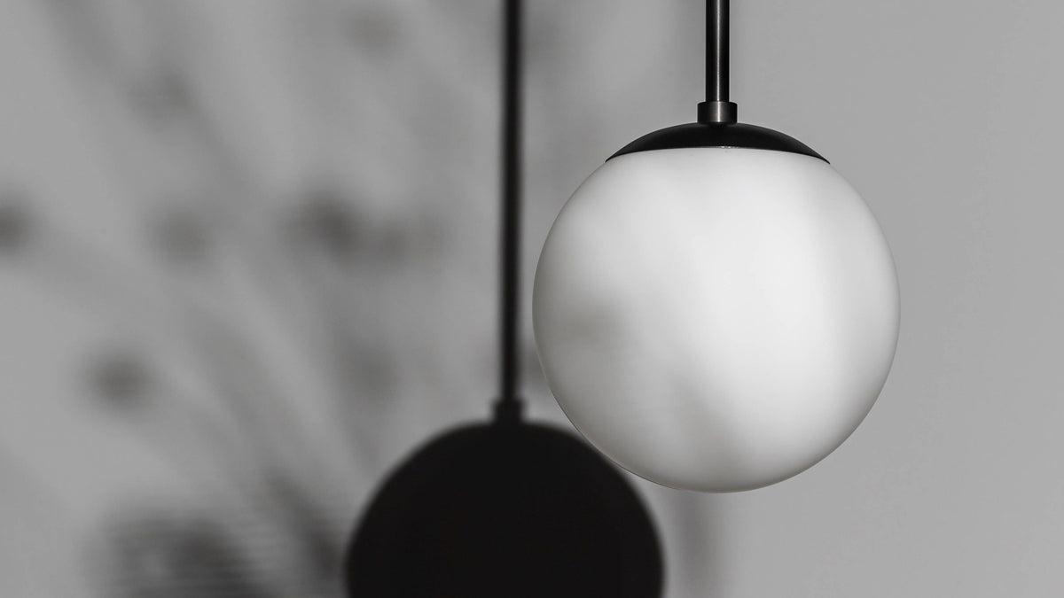 Schwung Lighting - Globe Single - hanglampen - sfeerbeeld