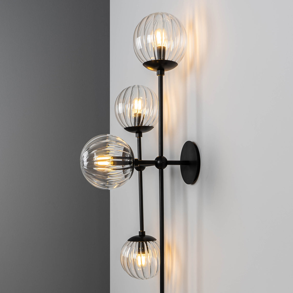 Schwung Lighting - Armstrong 6R - wandlampen - detail