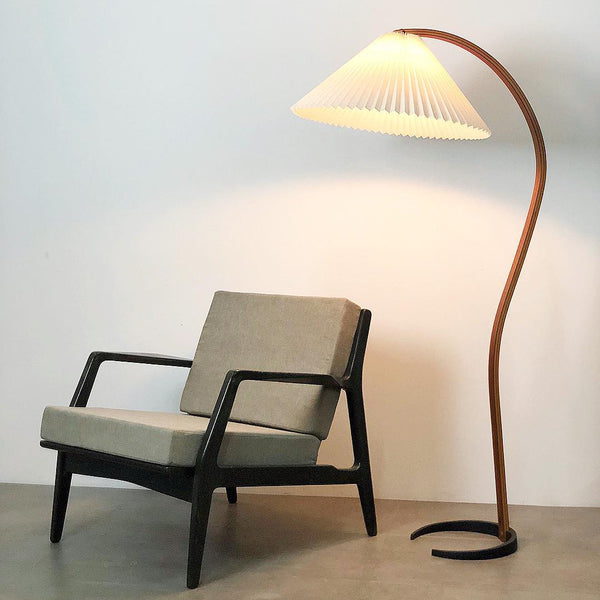 Speelse Scandinavische Caprani Vloerlamp - vloerlamp - zijaanzicht