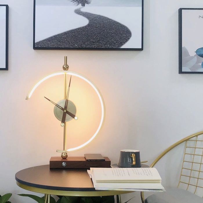 Nagoyalight | Luxe Lampenklok En Oplader - wandlampen - close-up