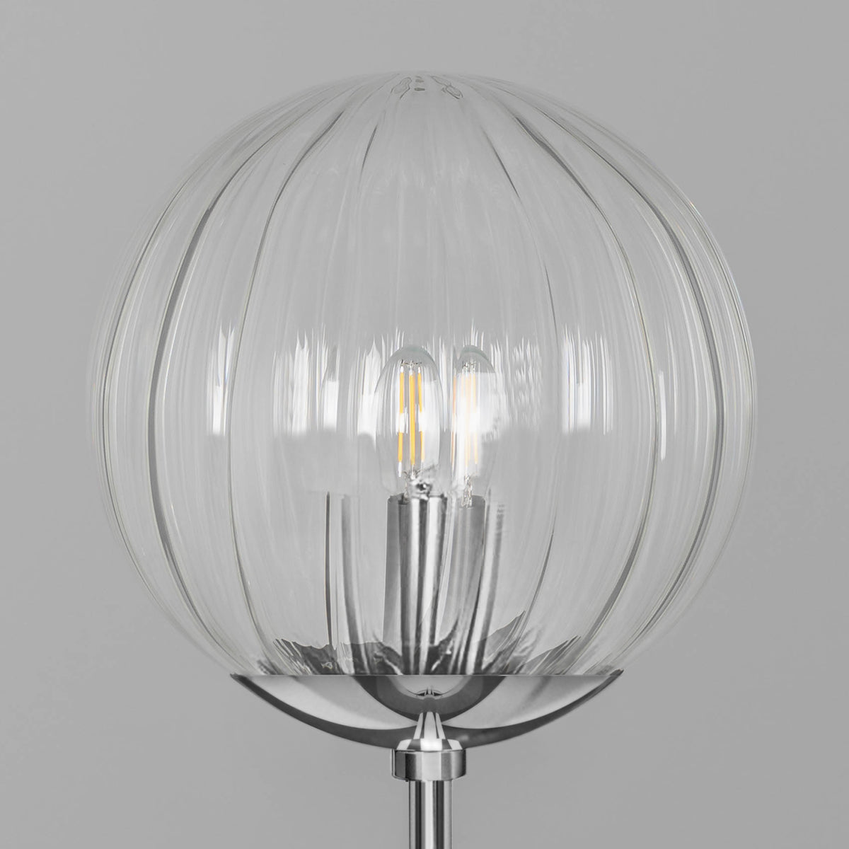 Schwung Lighting - Globe Dual - wandlampen - close-up