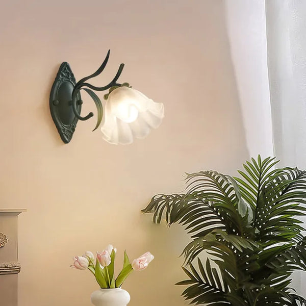 Wandlamp In De Vorm Van Een Bloem