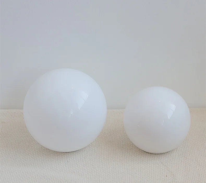 LumoSphere Witte Glasbol LED Wandlamp