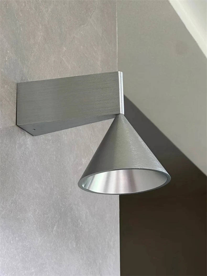 LumoCone Italiaanse Minimalistische Wandlamp - wandlamp - materiaaldetail