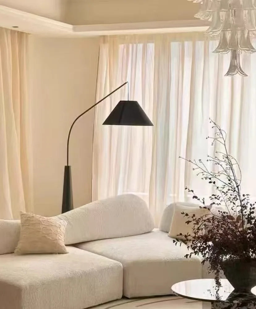 LumiArc – Luxe Houten Boogvloerlamp met Stoffen Kap - vloerlamp - in de kamer