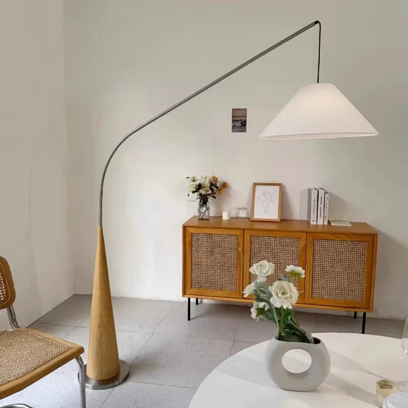 LumiArc – Luxe Houten Boogvloerlamp met Stoffen Kap - vloerlamp - close-up