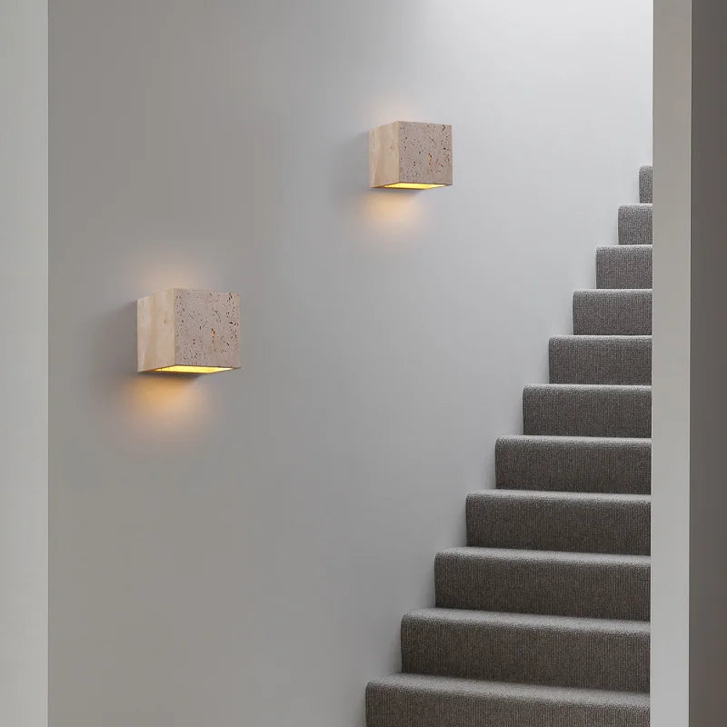 StoneBloc Buitenwandlamp – Natuurlijke Steenlook Wandlamp voor Tuin, Hal & Badkamer - buitenverlichting - in de kamer