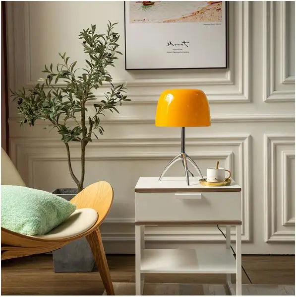 LumiereGlow Bauhaus Driepoot Bureaulamp - tafellampen - zijaanzicht