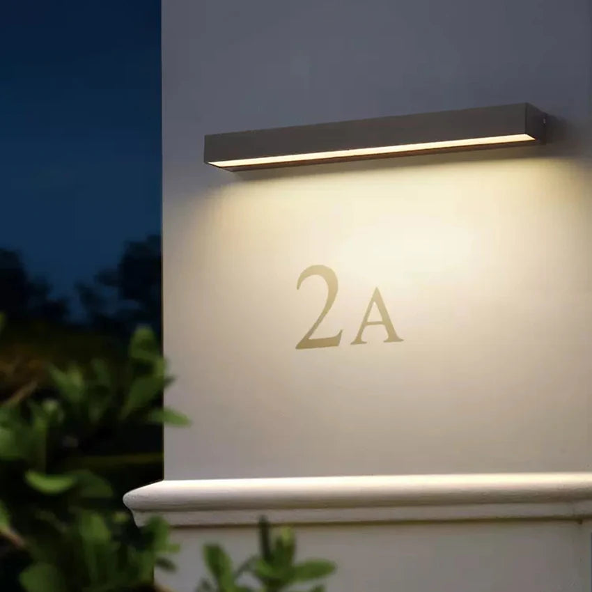 LumiStrip Pro – Waterdichte LED Buitenwandlamp - wandlamp - sfeerbeeld