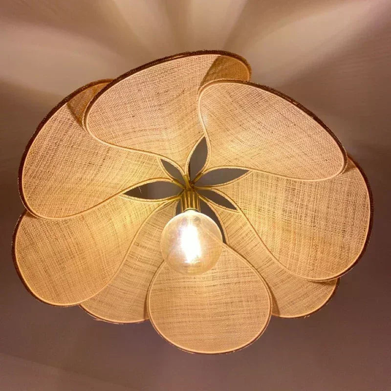 LumaFlora Petal Light – Stoffen Kunst Hanglamp met Kleurrijke Bloembladen