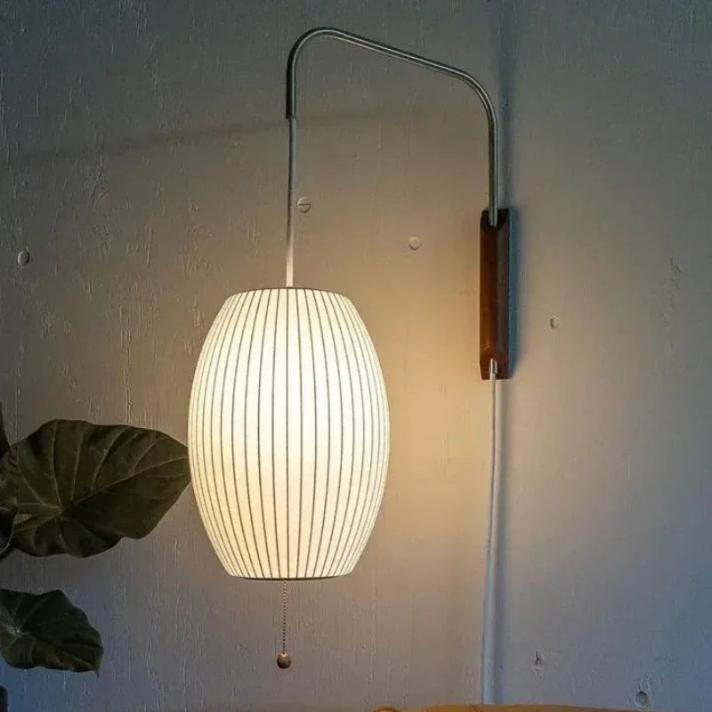 SakuraSilk – Japanse Handgeweven Zijde Wandlamp - wandlamp & tafellamp - zijaanzicht