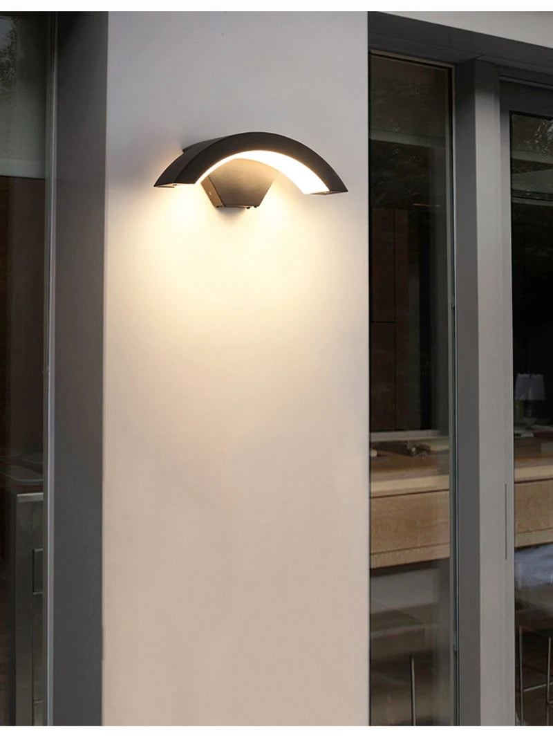 LUXGUARD Slim PIR Buitenlamp - buitenverlichting - sfeerbeeld