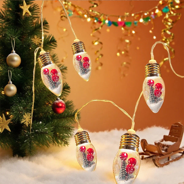 FrostGlobe LED Sneeuwbol Lichtslinger – Met Kerstboom & Rode Besjes