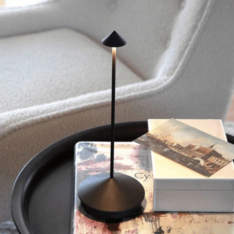 LumaTouch – Oplaadbare LED Tafellamp met Traploze Dimming