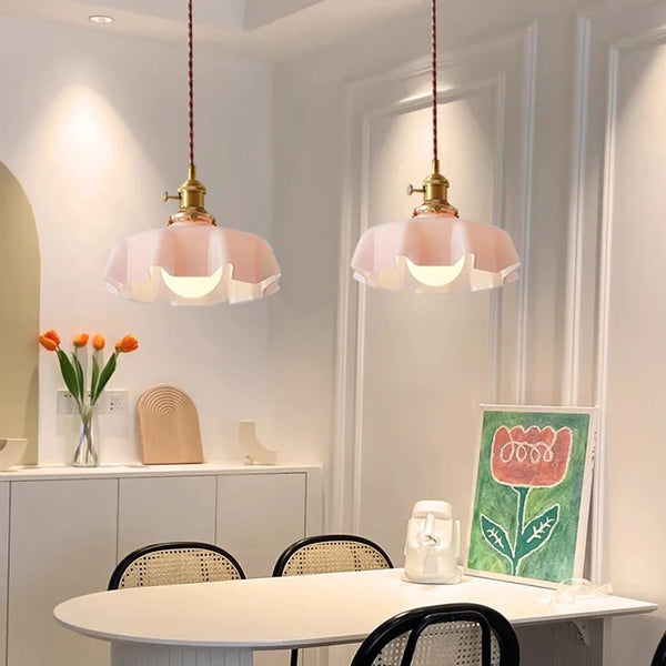 Nordic Bloom Glass Pendant – Minimalistische Glazen Hanglamp in Crèmekleurige Bloemstijl