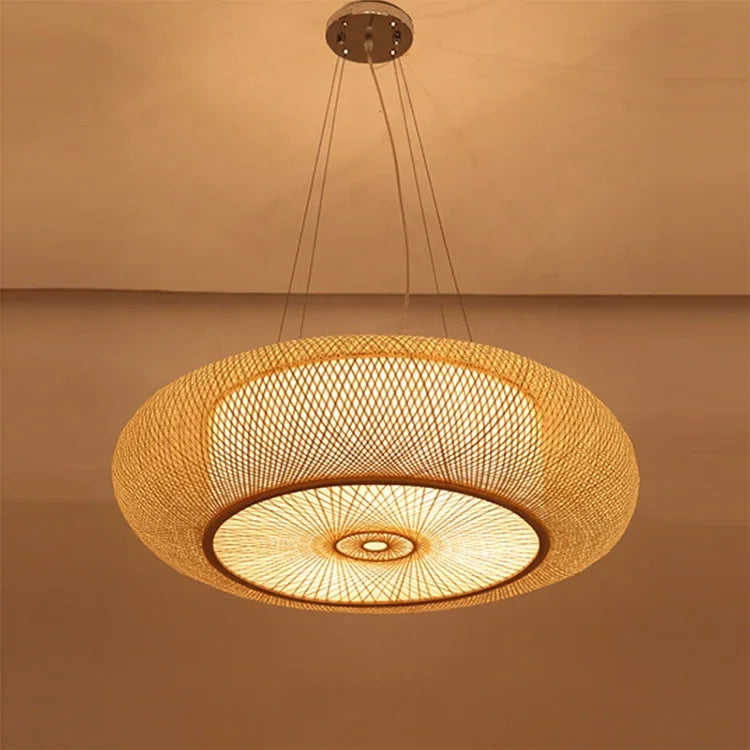 BambuLoom Grace: Handgemaakte Bamboe Rieten Hanglamp - hanglampen - in de kamer