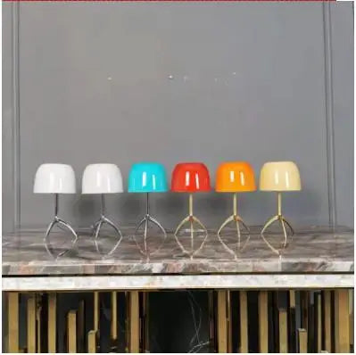 LumiereGlow Bauhaus Driepoot Bureaulamp - tafellampen - verlicht
