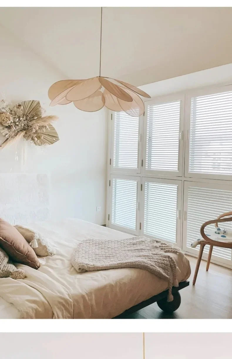 LumaFlora Petal Light – Stoffen Kunst Hanglamp met Kleurrijke Bloembladen