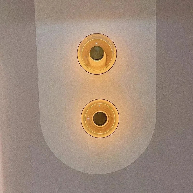 Nordic AuraGlass – Moderne Glazen LED Wandlamp - wandlamp - close-up